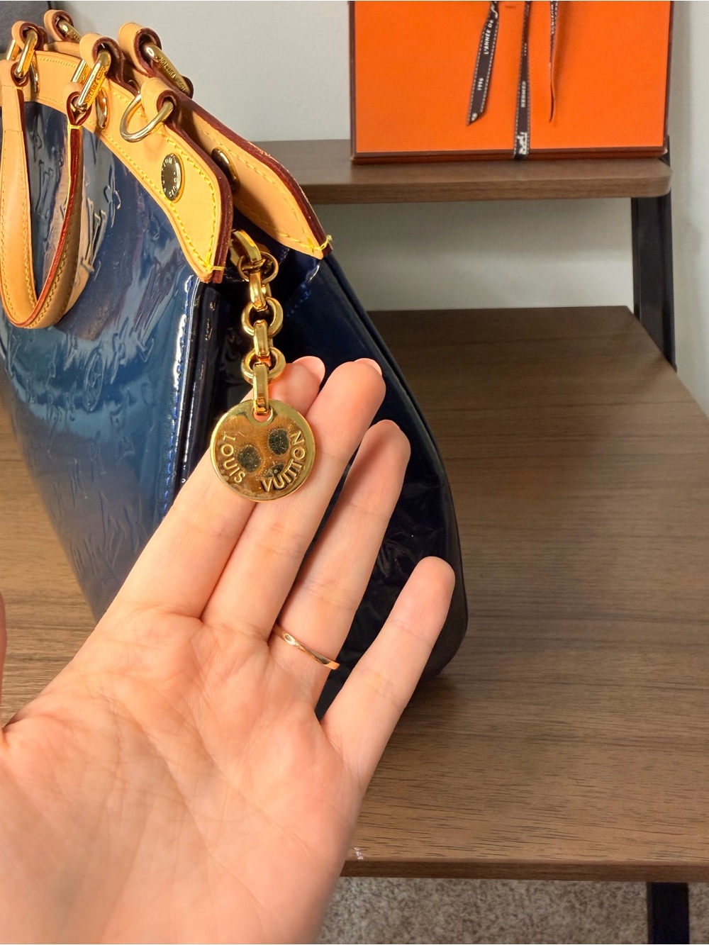 Authentic Louis Vuitton Navy Vernis Brea - Picture 6 of 15